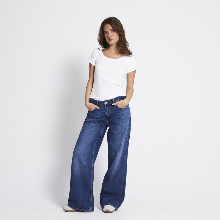 Basic scoop neck tee "Filippa"